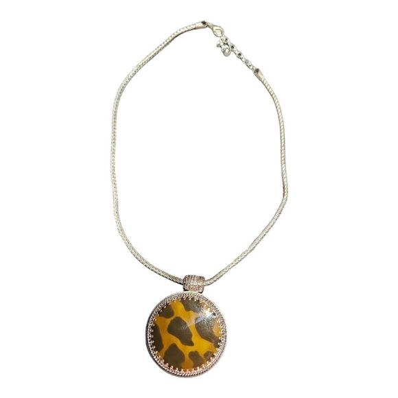 Vintage Tortoise Shell Aura Pendant Necklace - Picture 3 of 12